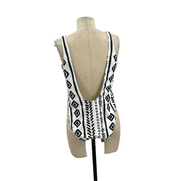 Chubbies One Piece Swimsuit White Black Tribal‎ Geometric Print Size XL - Picture 3 of 4